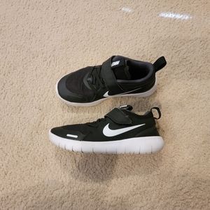 Nike Flex Contact 4